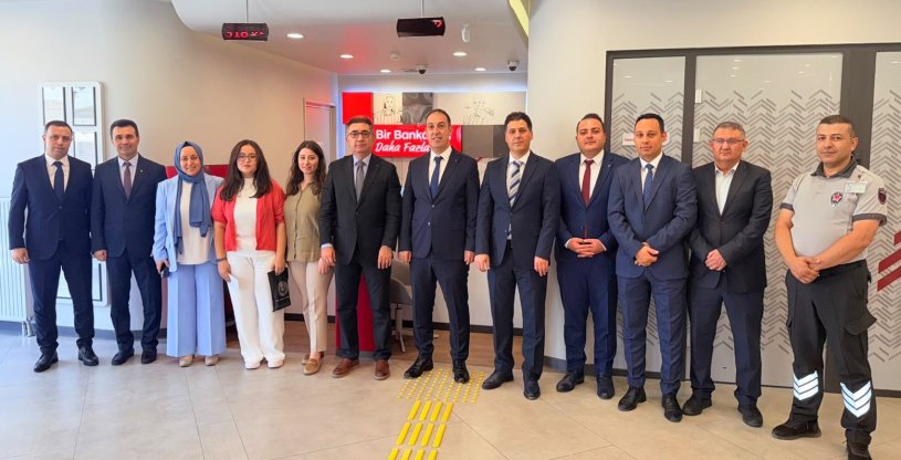 YİĞİT, ZİRAAT VE HALK BANKASI NEVŞEHİR ŞUBELERİNİ ZİYARET ETTİ