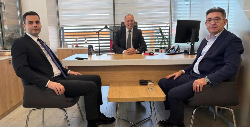 YİĞİT, ZİRAAT BANKASI ZAFER SANAYİ ŞUBESİNİ ZİYARET ETTİ