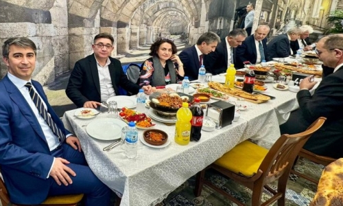 YİĞİT, HALKBANK NİĞDE İFTARINA KATILDI